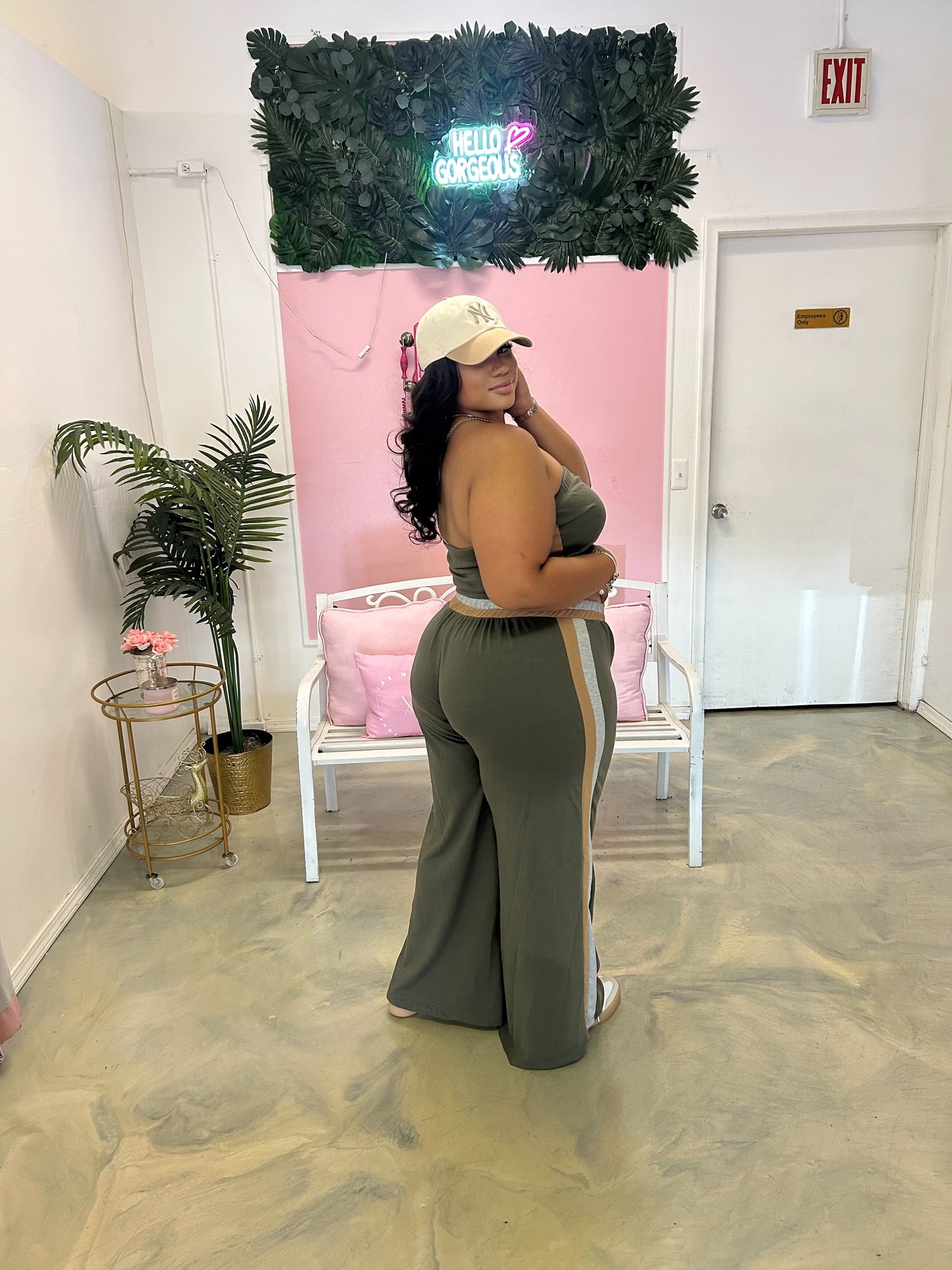 “Just a Vibe” Set